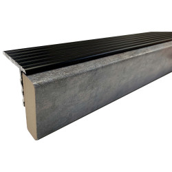 Sockelaustritt / Übergang - Treppenrenovierung JORI